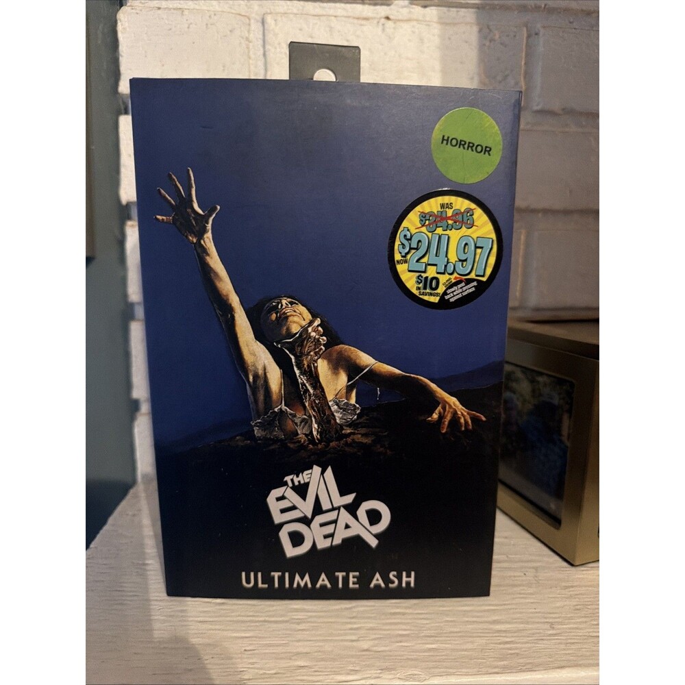 NECA Evil Dead Ultimate Ash Action Figure 2021 40th Anniversary Horror New